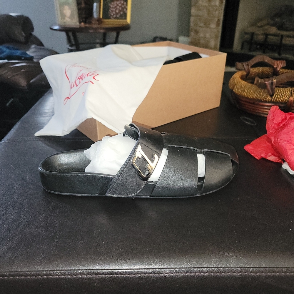 Christian Louboutin Abubizz Flat